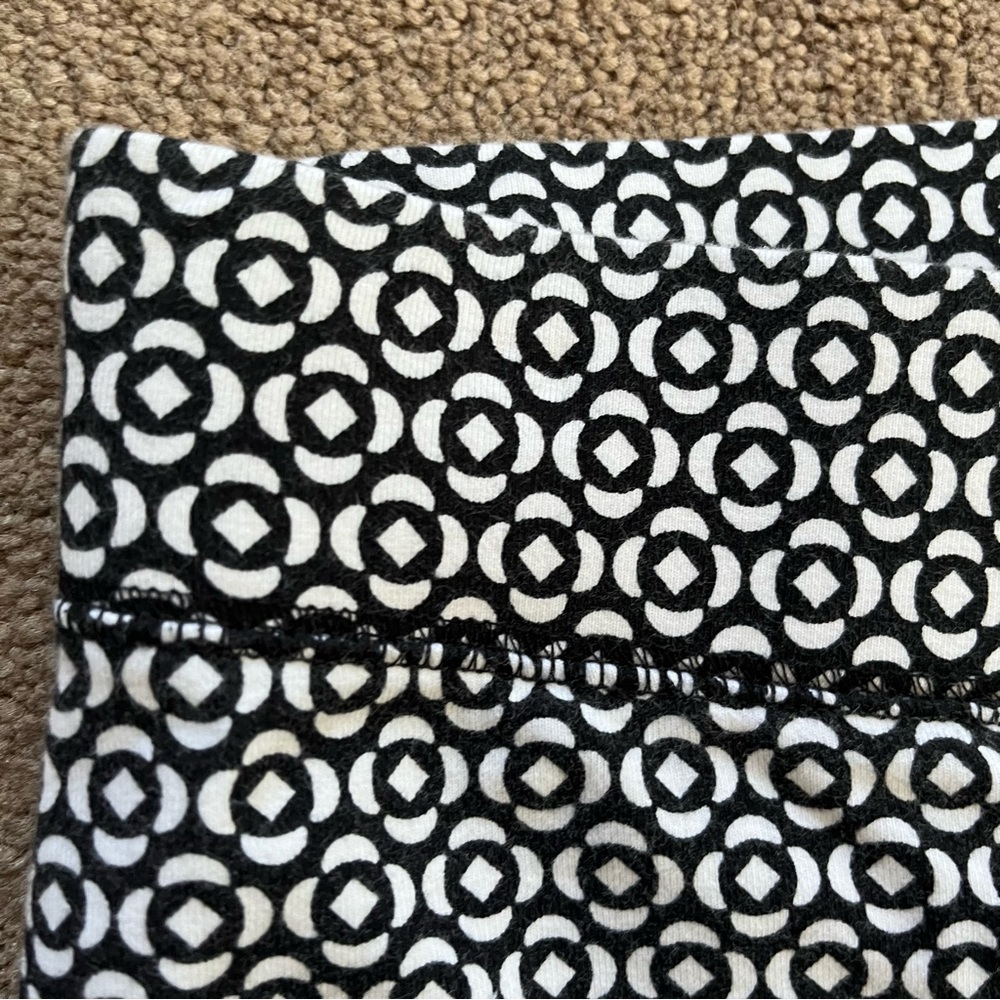 Talbots Patterned Capri Yoga Pants - image 3